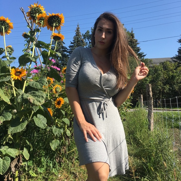 Grey wrap dress - Picture 2 of 3